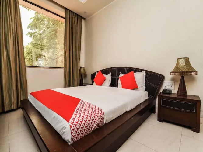 Damore Hotels And Resorts