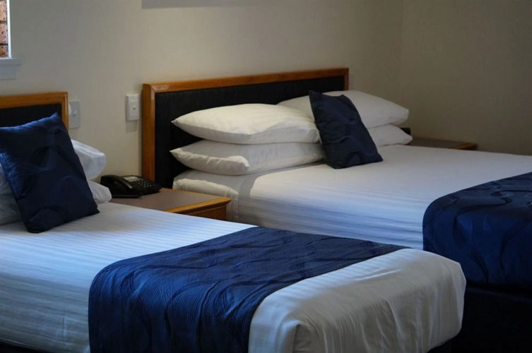 West End Motor Lodge