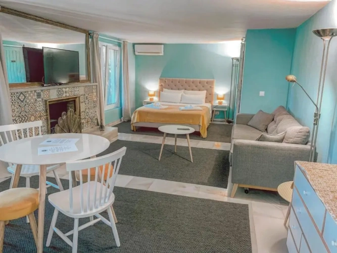 1 Bedroom Suite