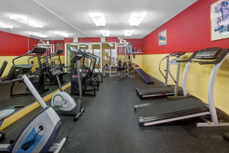 Ramada by Wyndham Hawthorne/LAX photo 12