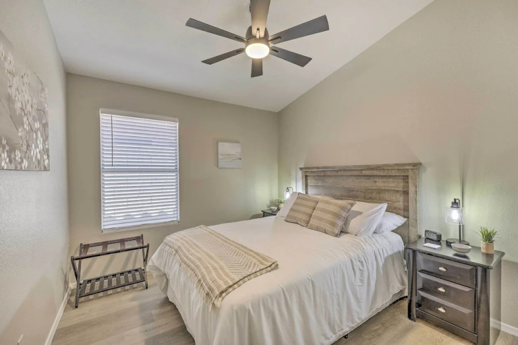 Private Pool & Fenced Yard: Phoenix Home
