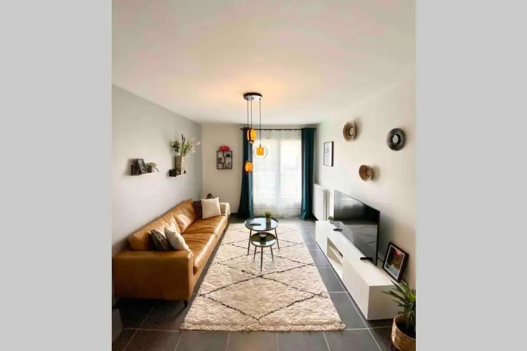 Le Continental Beau T2 plein centre + parking