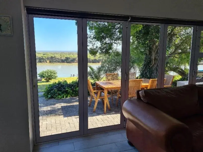 10 on Aquavista Addo River View Villa