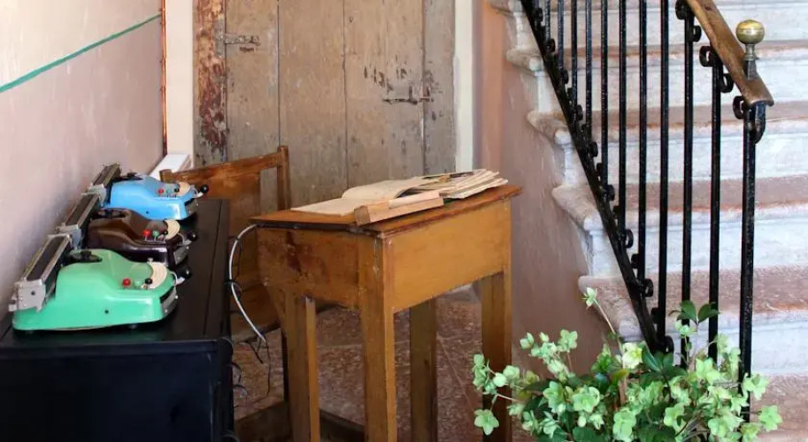B&B La Scuola Guesthouse