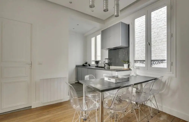 Design Apt 4 pers - Paris 8ème