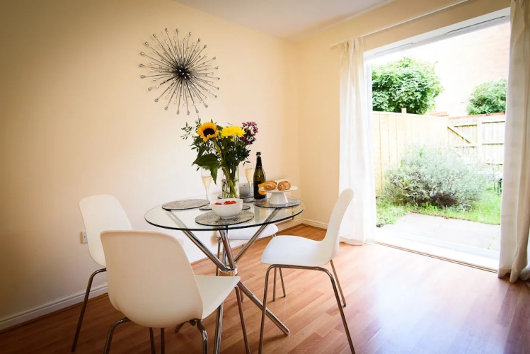 Karah Suites - Harescombe House