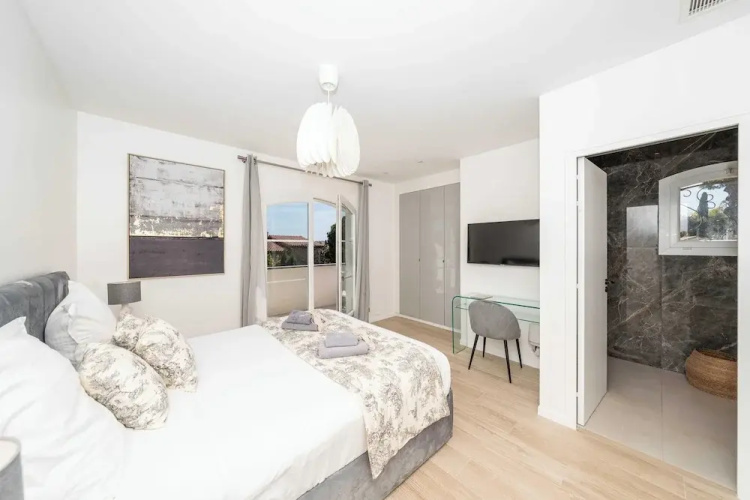 Sumptuous Villa - AC- 6br- 12p- Cannes