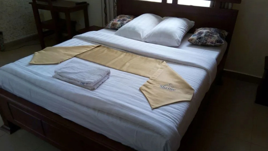 Shrine Comfort Inn