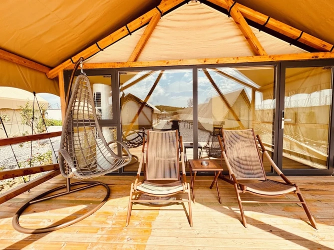 Tent with courtyard view