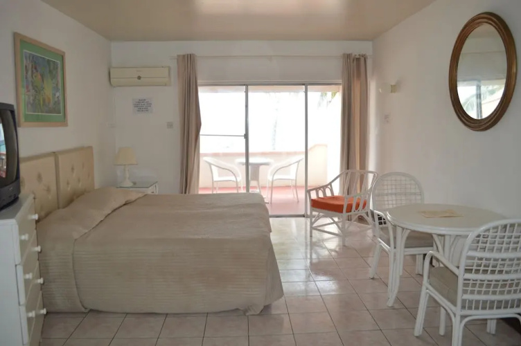 Salt Ash Hotel