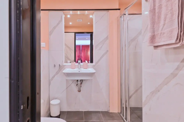 FM Luxury 1-BDR Apartment - ROSE
