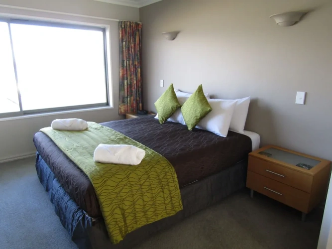 2 Bedrooms Apartment with balcony and with lake view