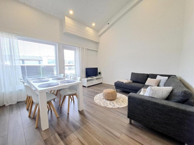 2 Bedrooms Apartment