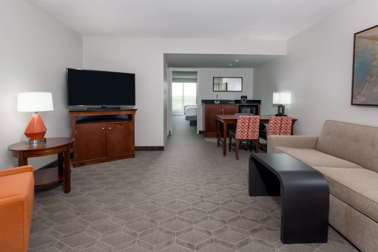 Embassy Suites by Hilton Dallas Park Central Area photo 7