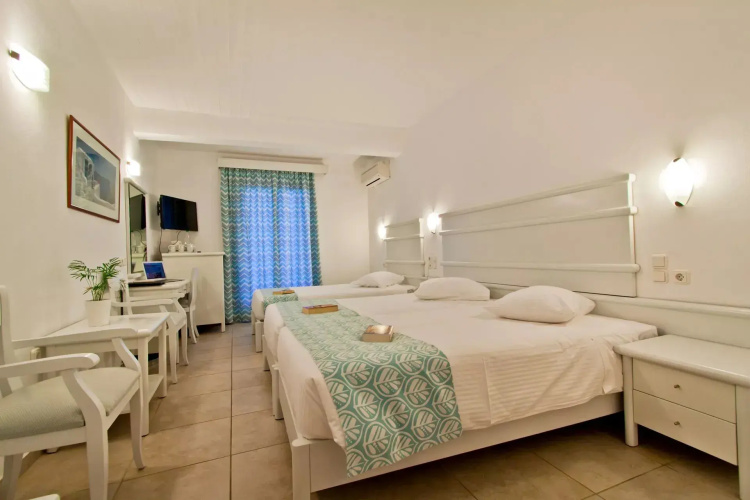Yiannaki Hotel