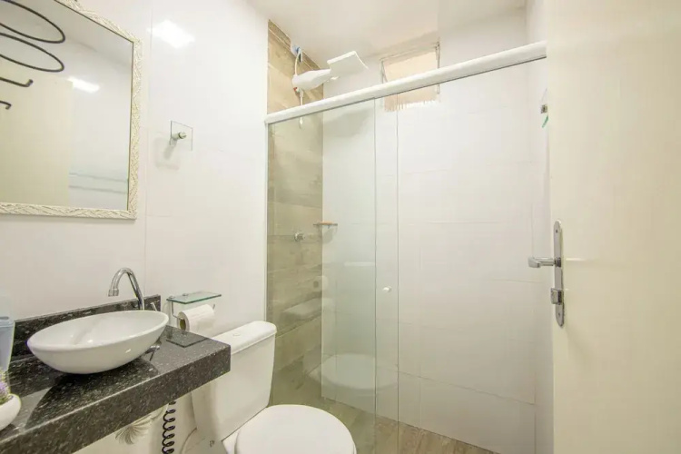 Aptos com Piscina e AC Brazilian Corner