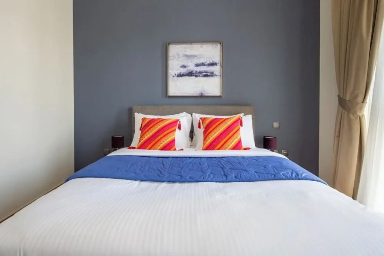 Stunning 2BR With Study in Prime Downtown Dubai - Sleeps 5!