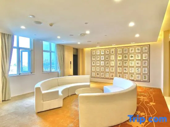 Xinxin Hotel (Linyi Longtan Road)