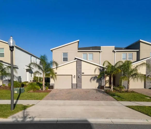 No Stairs 2BR Apartment at Champions Gate