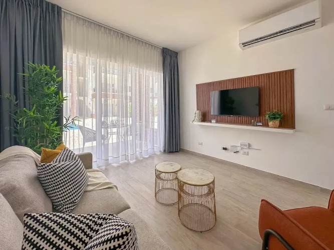 One Bedroom Apartment