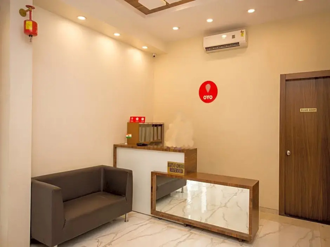 OYO 8872 Hotel Address Inn