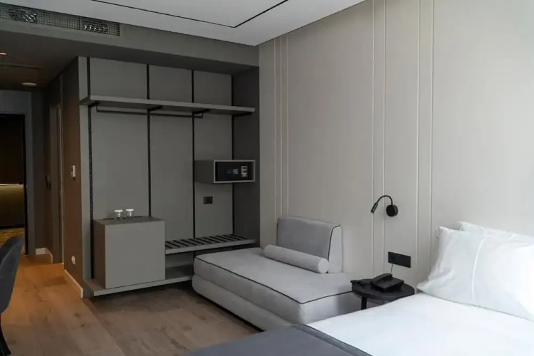 Center Hotel