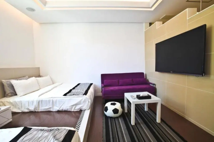 Standard Family room