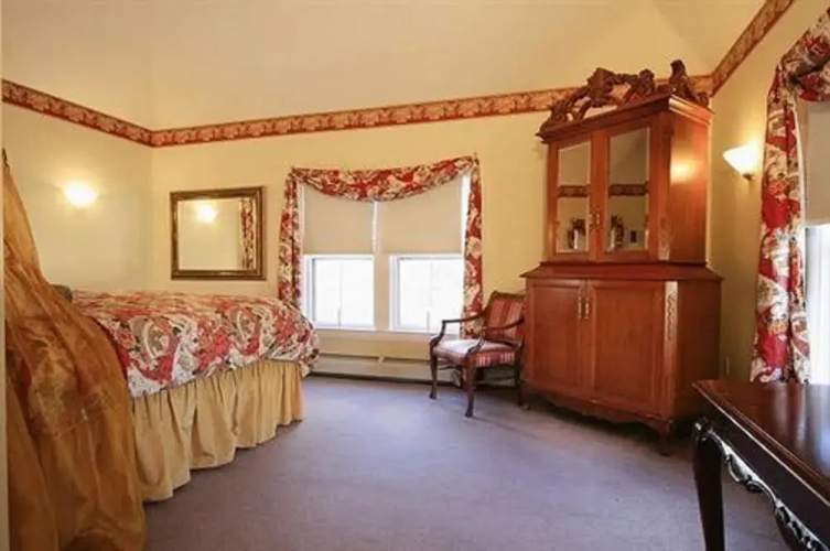 Grand Victorian Inn
