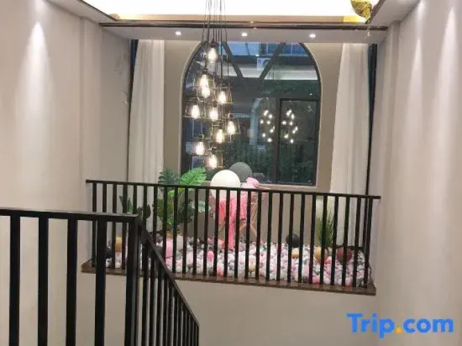 Sweet Home Hostel