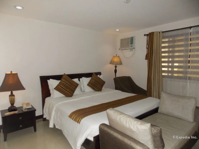 The Suites at Calle Nueva