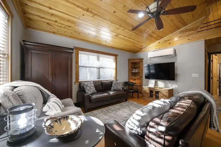 Sweethart 2 Bedroom Cabin
