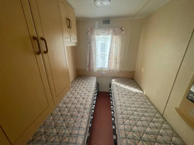 A13 THE CHASE 8 Berth Caravan