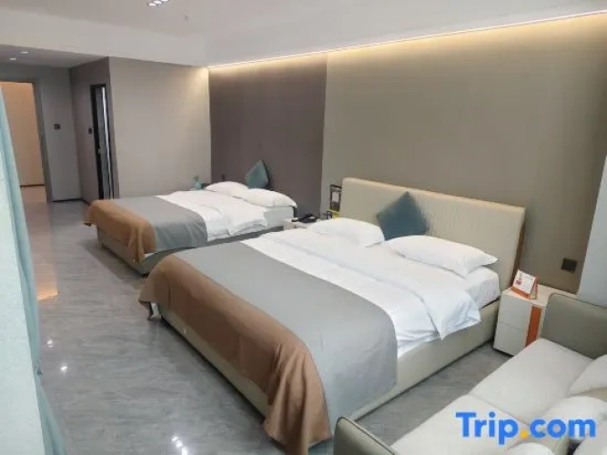 Standard Twin Family room