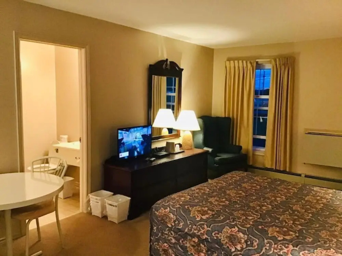 Rollo Bay Inn