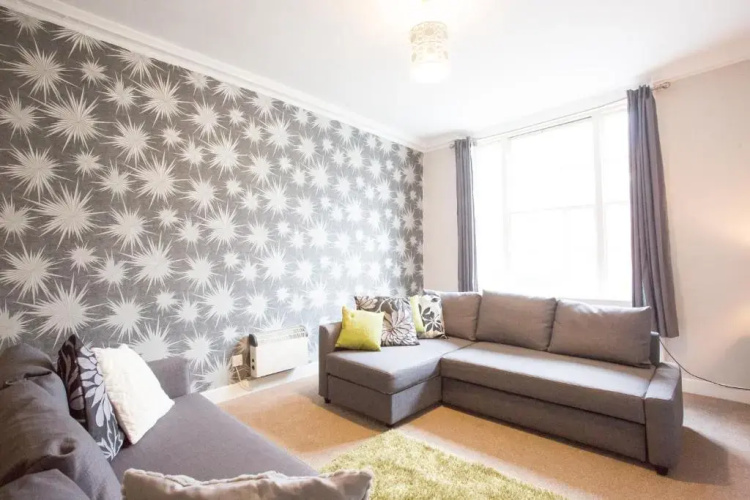 Bridge Street Apartment