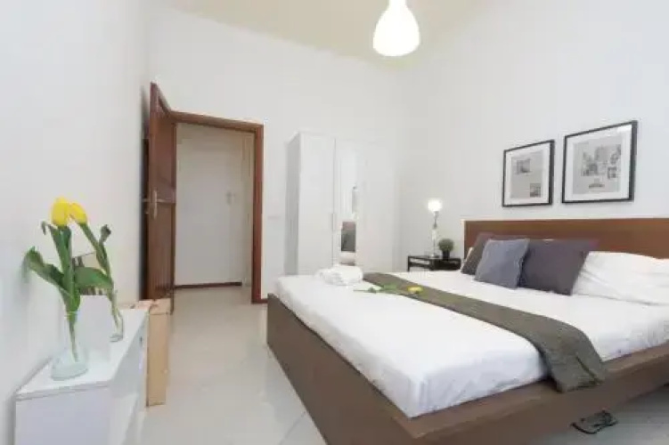 Central San Lorenzo Apartment