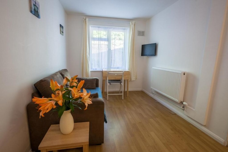 1 Bedroom Economy Apartment
