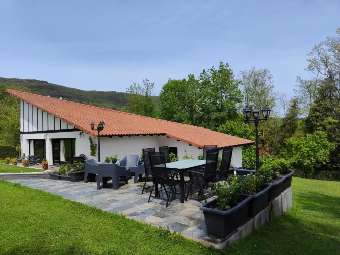 3 Bedrooms Villa