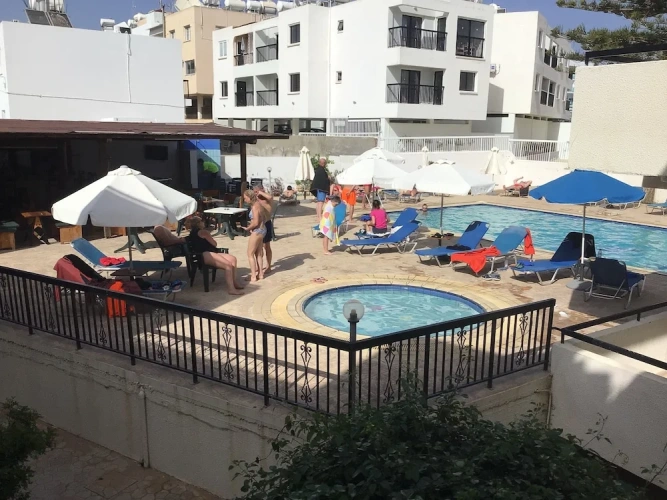 1 Bedroom Premium Single Apartment with pool view