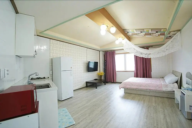 Jejuromance Pension