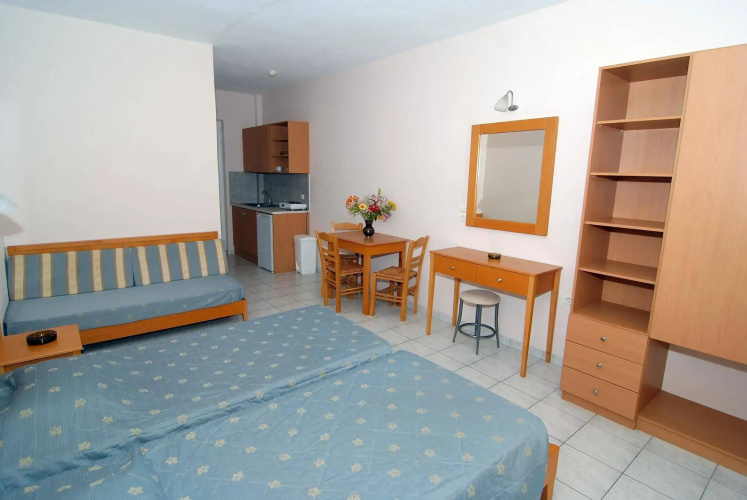 Iris Hotel