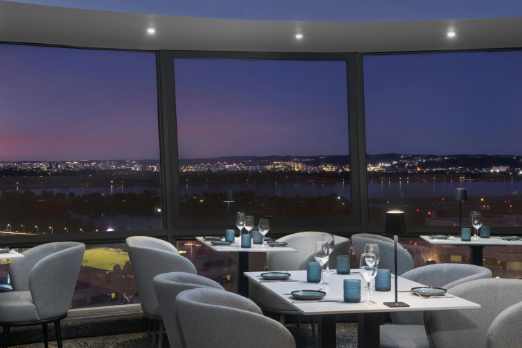 DoubleTree by Hilton Hotel Washington DC - Crystal City photo 26