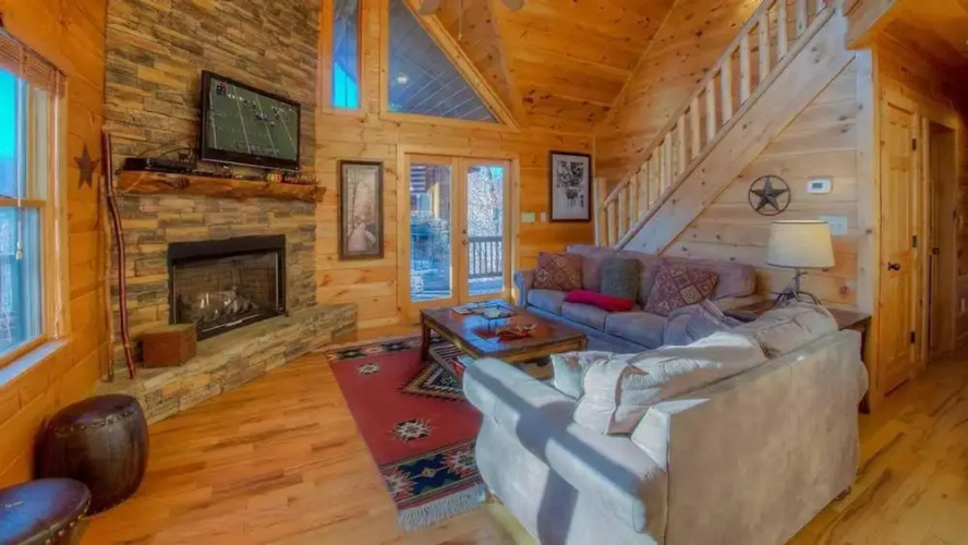 Buckhead Hideaway by Escape to Blue Ridge