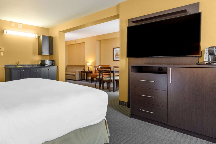 Double Suite