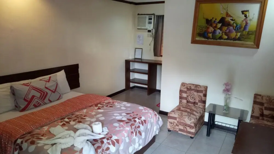 Bee Bee Lodge