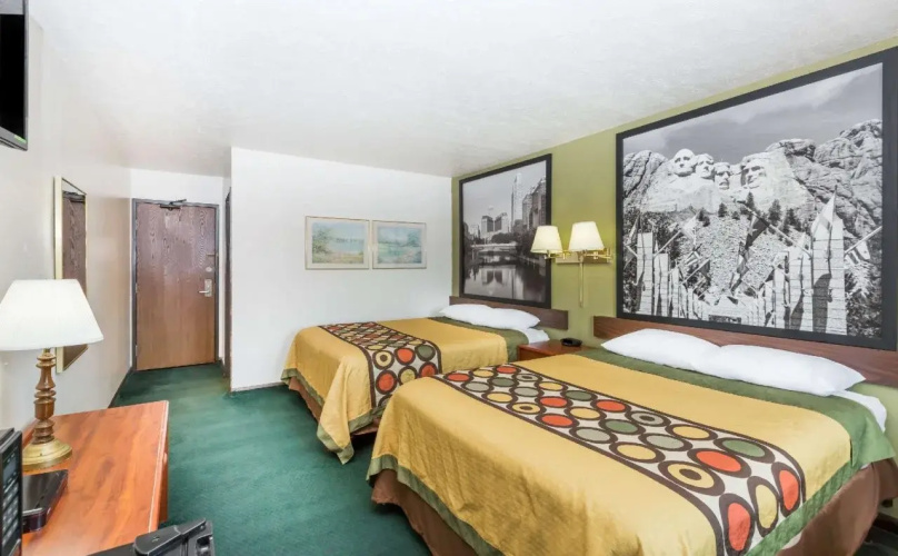 Ainsworth Inn
