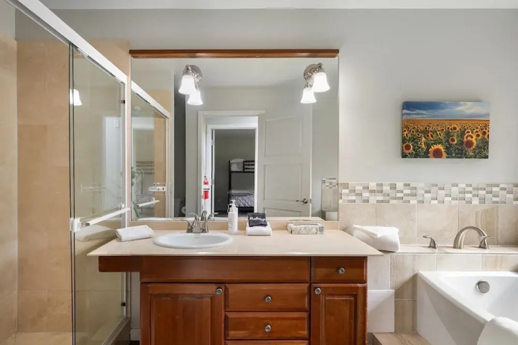 Riverside Retreat 2 Bedroom Condo