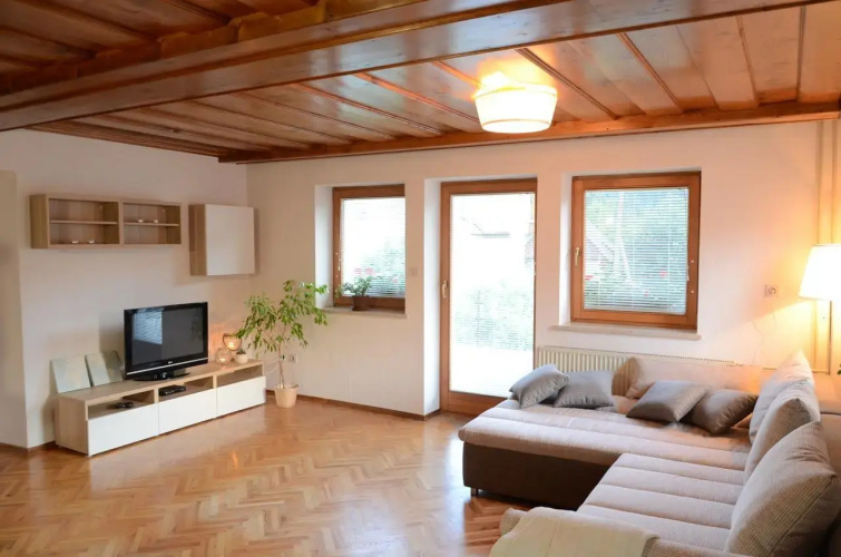 Anna's House