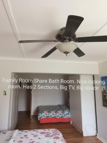 Standard Sextuple Family room