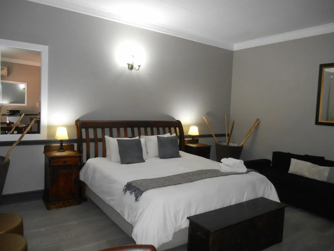 Oakwood Lodge